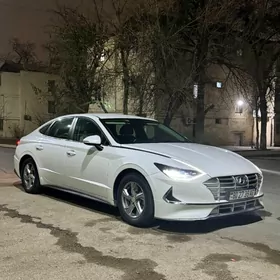 Hyundai Sonata 2021