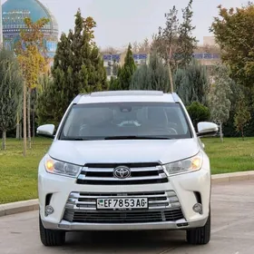 Toyota Highlander 2018