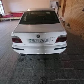 BMW 530 2001