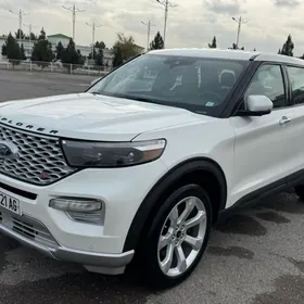 Ford Explorer 2022