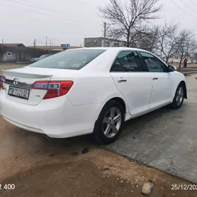 Toyota Camry 2012