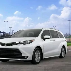 Toyota Sienna 2021