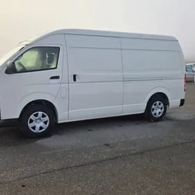 Toyota Hiace 2025