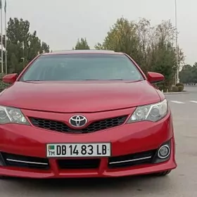 Toyota Camry 2013