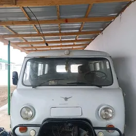 UAZ 2206 2000