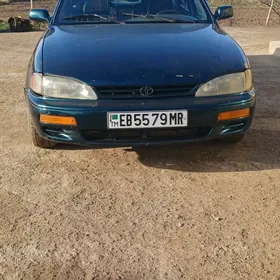 Toyota Camry 1993