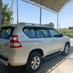 Toyota Land Cruiser Prado 2015