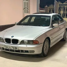 BMW E39 1999