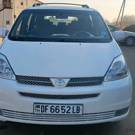 Toyota Sienna 2004