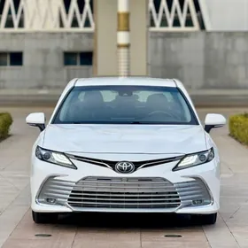 Toyota Camry 2022
