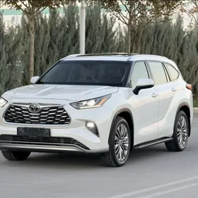 Toyota Highlander 2020