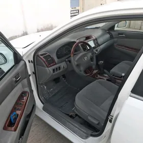 Toyota Camry 2005