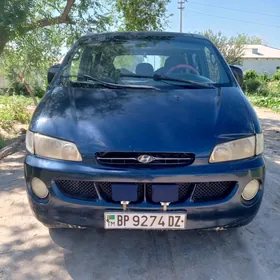 Hyundai H-1 1999