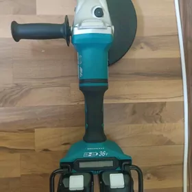 Makita DGA900
