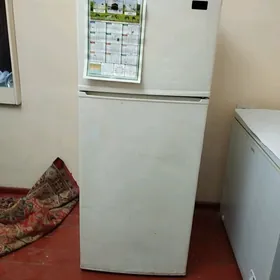 haladilnik holodilnik