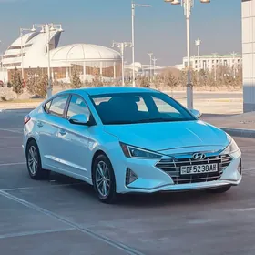 Hyundai Elantra 2020
