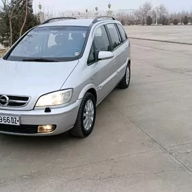 Opel Zafira 2005