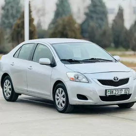 Toyota Yaris 2012