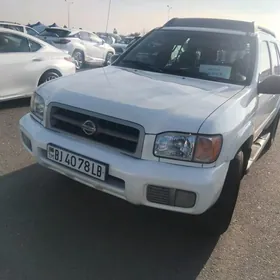 Nissan Pathfinder 2002