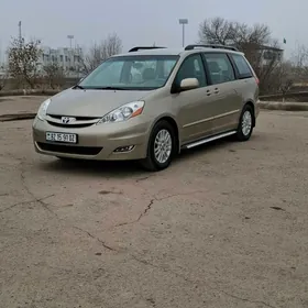 Toyota Sienna 2008