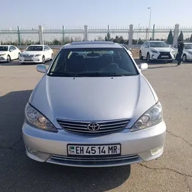 Toyota Camry 2004