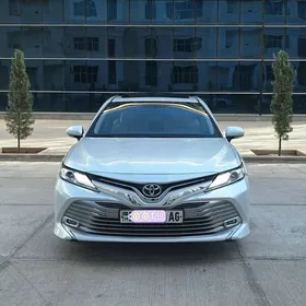 Toyota Camry 2020