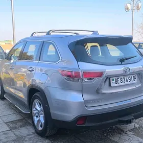 Toyota Highlander 2015