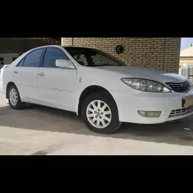 Toyota Camry 2004