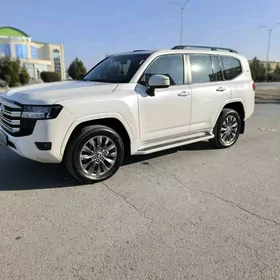 Toyota Land Cruiser Prado 2023