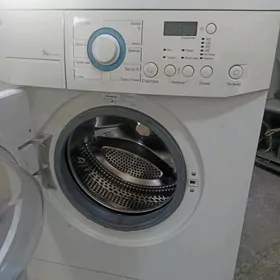 стиральная машина LG