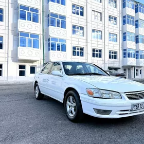 Toyota Camry 2000