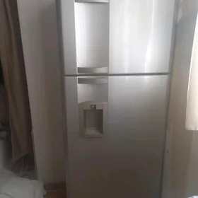 Холодильник Vestel