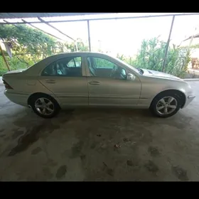 Mercedes-Benz C-Class 2001