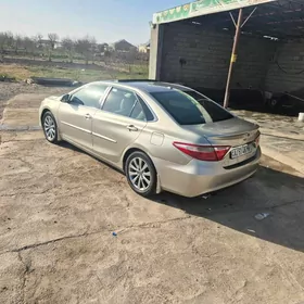 Toyota Camry 2016