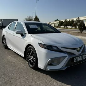 Toyota Camry 2022