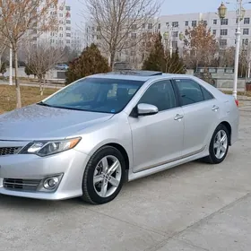 Toyota Camry 2013