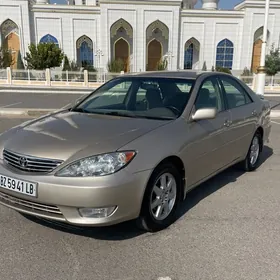 Toyota Camry 2004