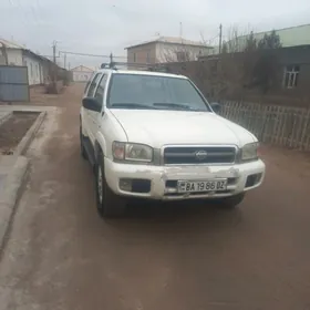 Nissan Pathfinder 1998