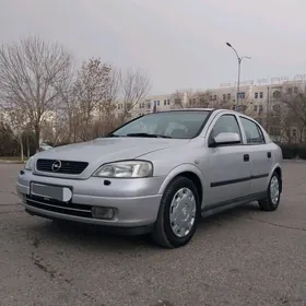 Opel Astra 2000