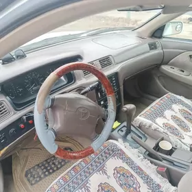 Toyota Camry 1999