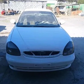 Daewoo Nubira 1999