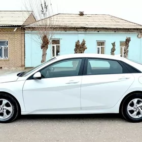 Hyundai Elantra 2021