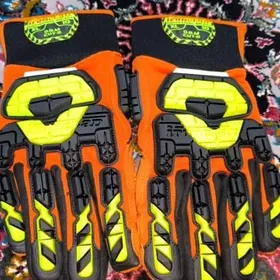 Ellik перчатки