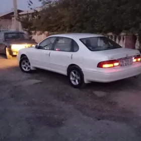 Toyota Avalon 1999