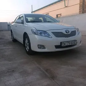 Toyota Camry 2011