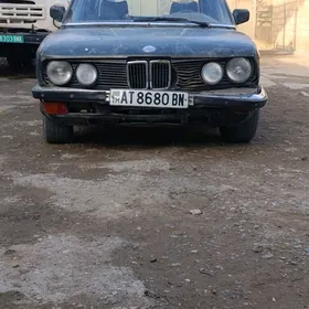 BMW 525 1982