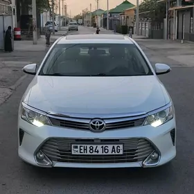 Toyota Camry 2016