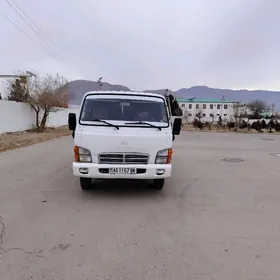 Mitsubishi Canter 2000