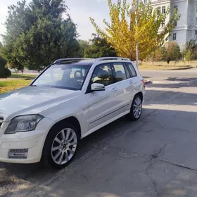 Mercedes-Benz GLK 350 2011
