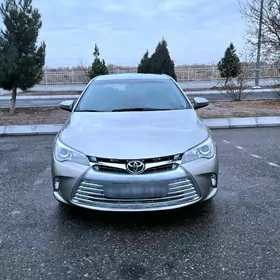 Toyota Camry 2017